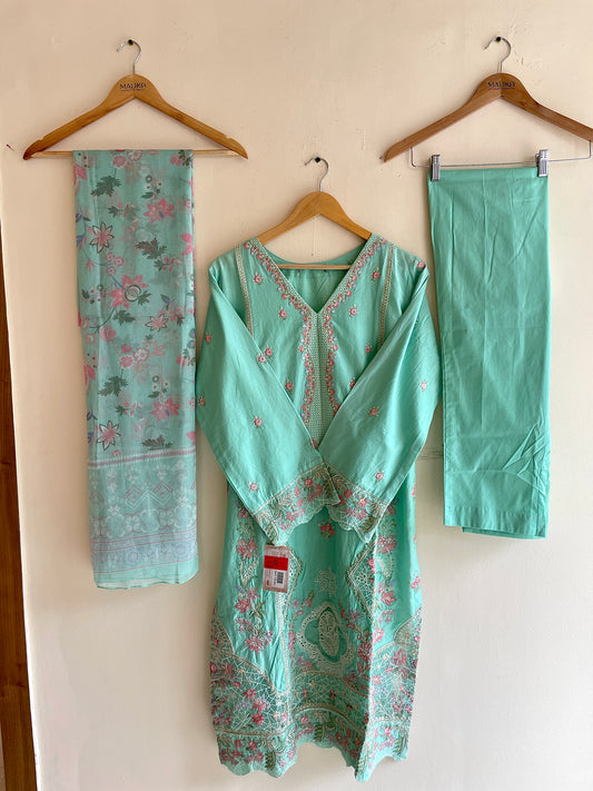 MC134- LAWN SUIT
