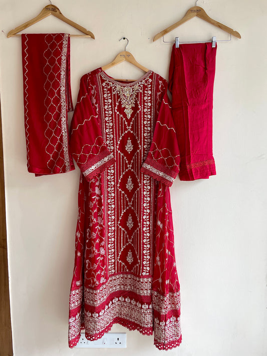 MCAN103-PREMIUM GOWN SUIT