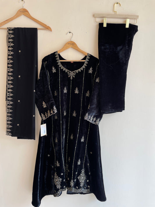 MC216- PREMIUM VELVET SET