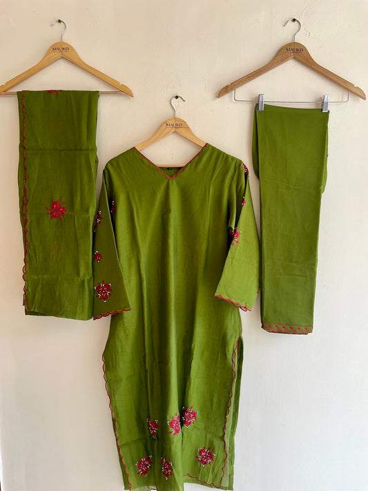 MC183-PREMIUM EMBROIDERED SUIT