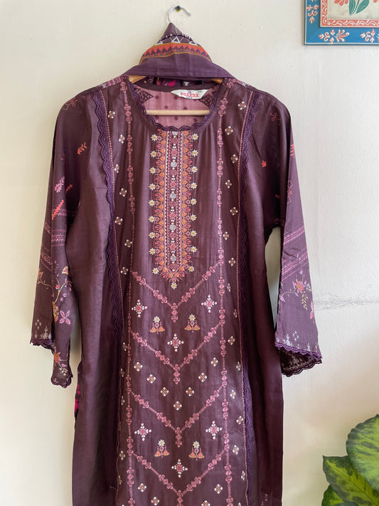 MC106-Ready to wear Premium Embroidered Suit