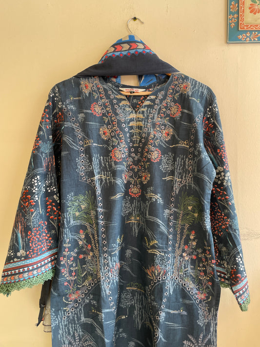 MC109-Ready to wear Premium Embroidered Suit