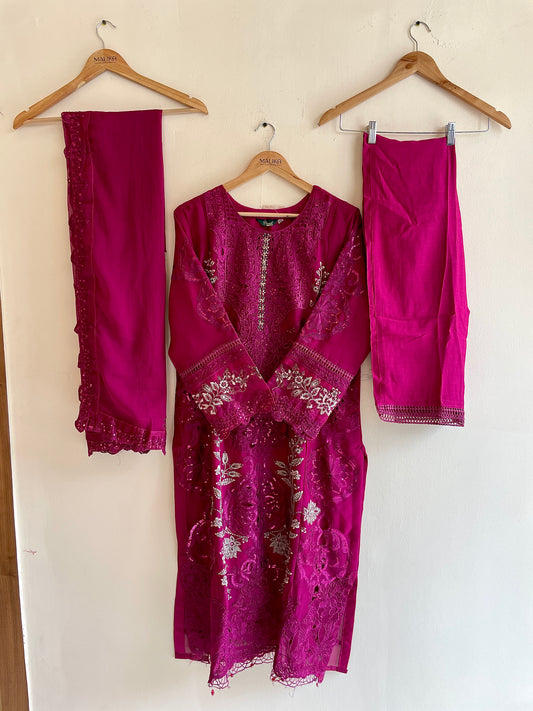 MC153-PREMIUM EMBROIDERED SUIT