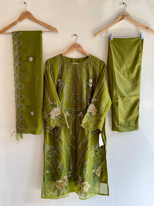 MC158-PREMIUM EMBROIDERED SUIT