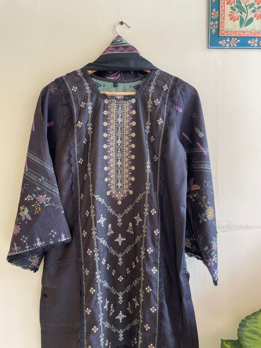 MC105-Ready to wear Premium Embroidered Suit