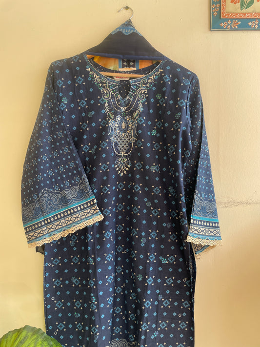 MC108-Ready to wear Premium Embroidered Suit