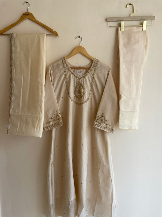 MC203-PREMIUM HAND WORK COLLECTION