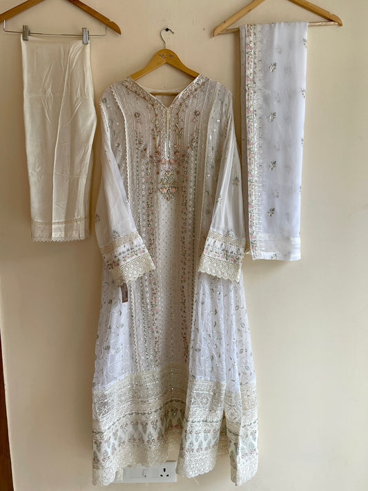 MCAN101-PREMIUM GOWN SUIT