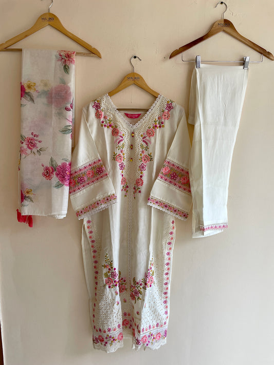 MC180-PREMIUM EMBROIDERED SUIT