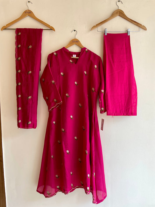 MC165-PREMIUM EMBROIDERED SUIT